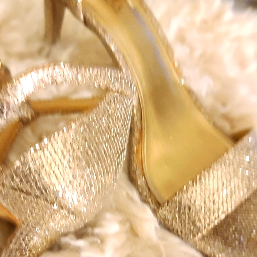 Michael Kors Arden Glitter Gold T-Strap Strappy High heel Sandals sz6